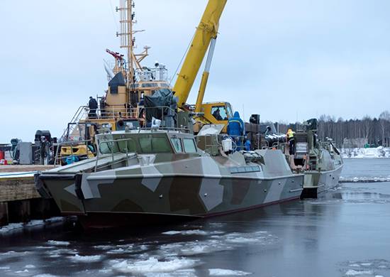 Na primavera de 2018, a Pella completará o contrato para o fornecimento dos barcos Raptor à frota