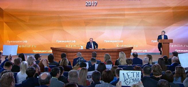 Putin para a Polônia no Tu-154: Vire esta página, torne-se maduro