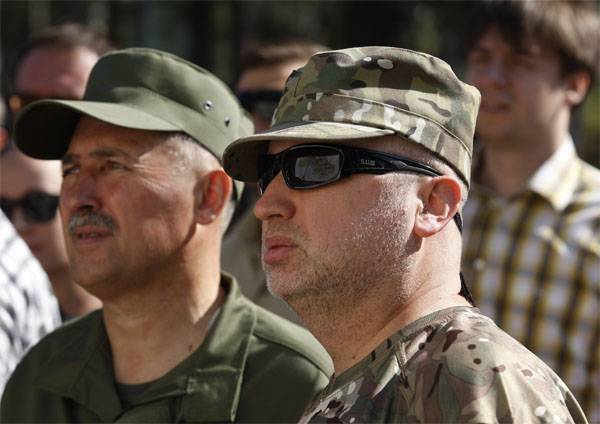 Turchinov: Abbiamo un nuovo esercito. Rispettiamo i criteri della NATO