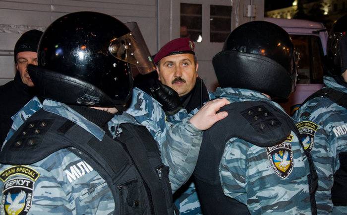 Rusia se negó a Ucrania en la emisión del ex jefe de la "Berkut" de Kiev