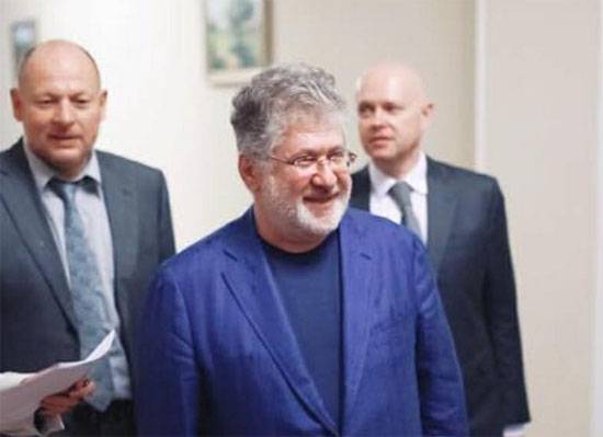 Why did the London court order to freeze Kolomoisky's accounts?