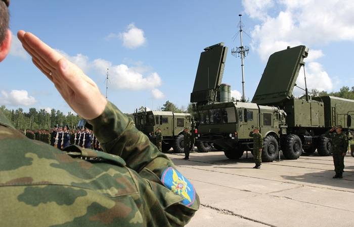 Dos divisiones de C-400 asumirán el deber de combate en Crimea en los primeros días de 2018