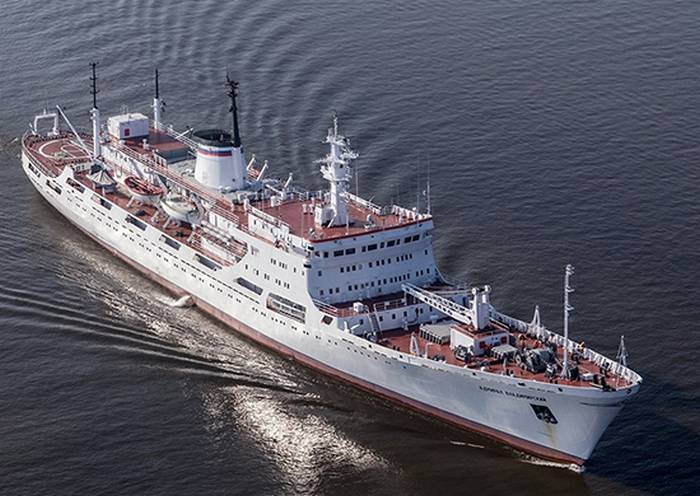 Oceanographic research vessel "Admiral Vladimirsky" entered the Bay of Biscay