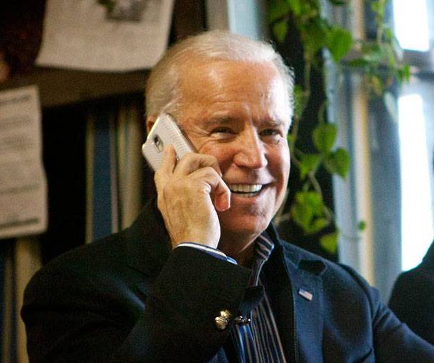 Biden dans ses mémoires a reconnu la pression sur Ianoukovitch en février 2014