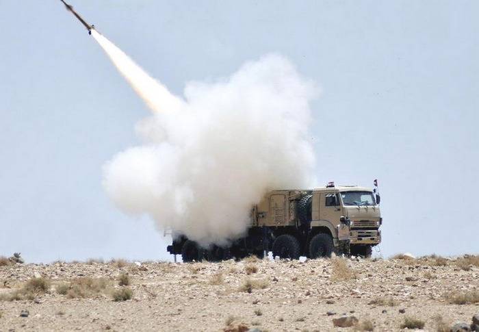 Эксперт: "Панцирь-С1" неоднократно сбивал ракеты террористов в Сирии