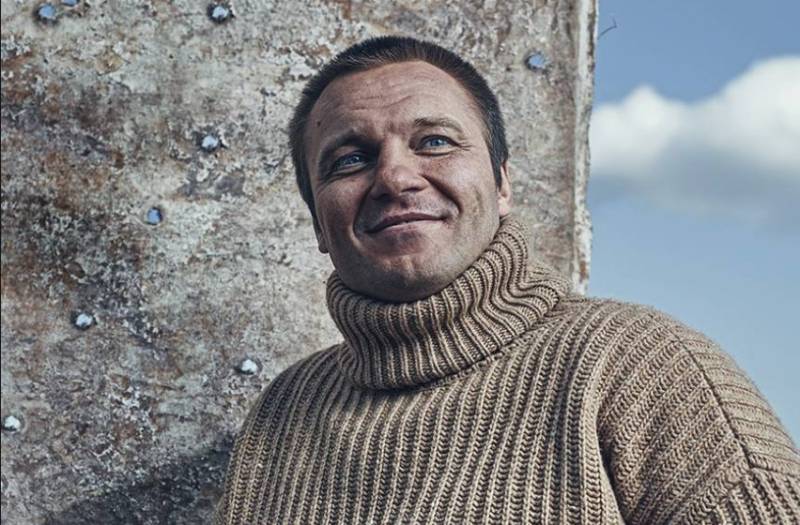 #ГероиСредиНас: повесть о настоящих людях