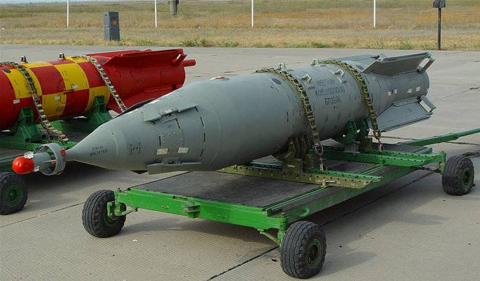 Índia adquire bombas aéreas ajustáveis ​​240 KAB-1500L