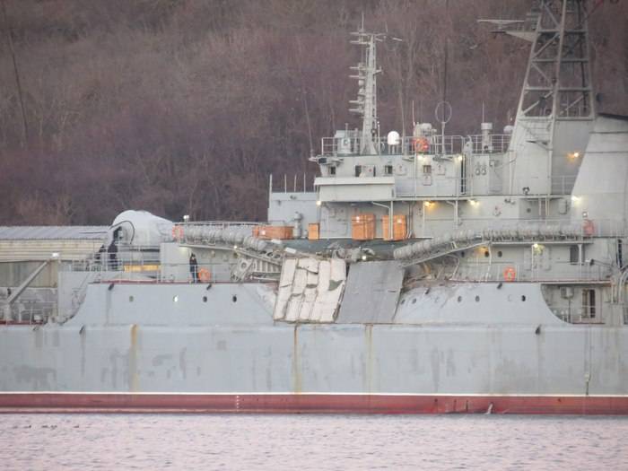 The landing ship "Yamal" returned to Sevastopol from the Mediterranean with damage