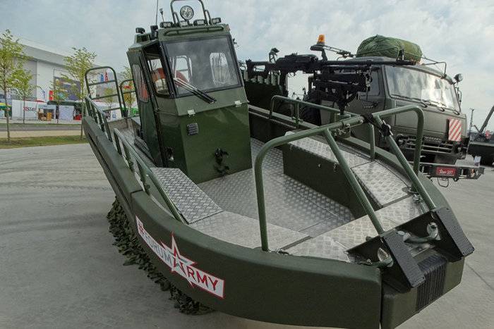 The newest boats come into service of engineering units of the Armed Forces