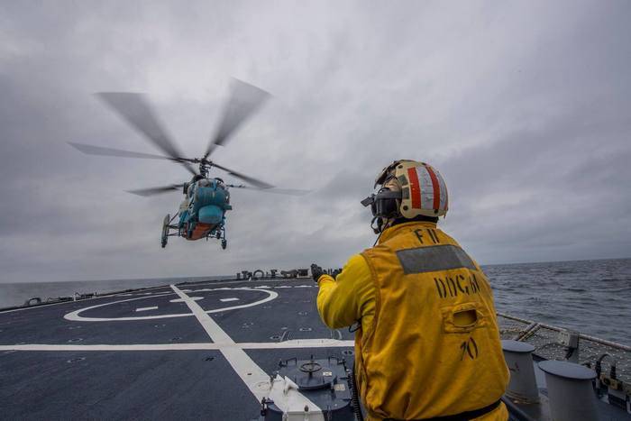 La marine ukrainienne a mené un exercice conjoint avec le destroyer de la marine américaine