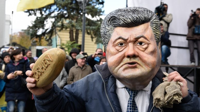 Картинки по запросу Запад устал от Порошенко - фото