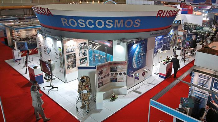 En Estados Unidos, predijo el colapso de "Roscosmos".