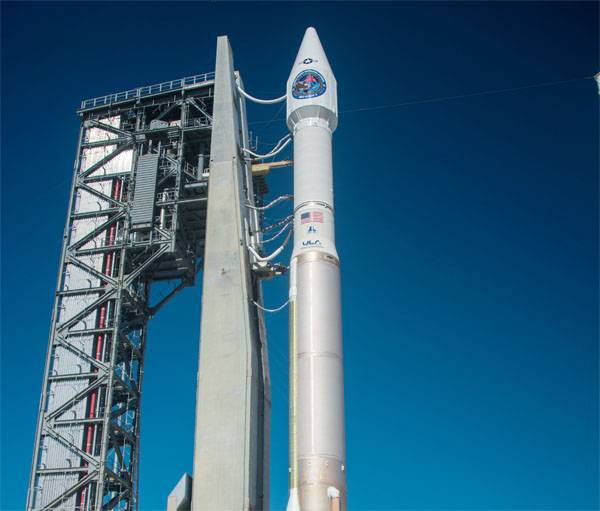 In den USA wurde der Start der Trägerrakete Atlas V mit dem Militärsatelliten GEO-4 verschoben