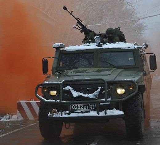 Veículos blindados "Tiger" armados com "Cordões"