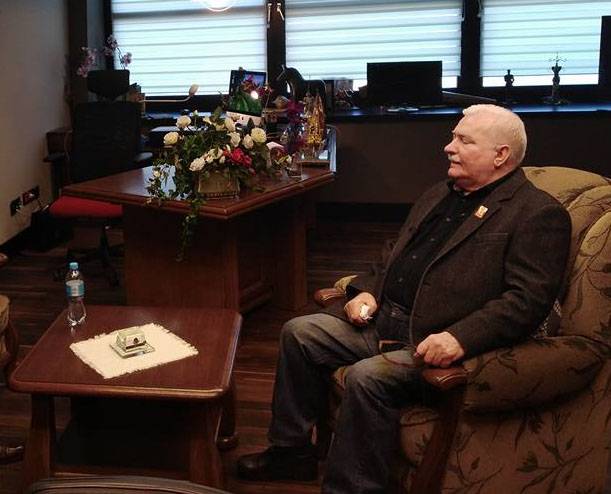 Lech Walesa: Polonya'da faşizm gelişti