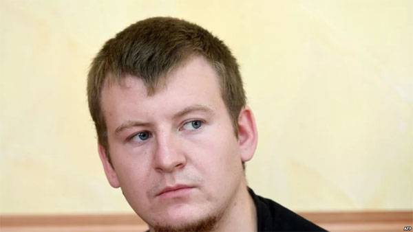 우크라이나에 거주하는 러시아 시민 빅토르 아게예프가 "테러" 혐의로 징역 10년형을 선고받았다.