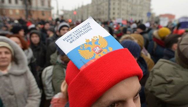 About a thousand people came to an unauthorized rally in Moscow