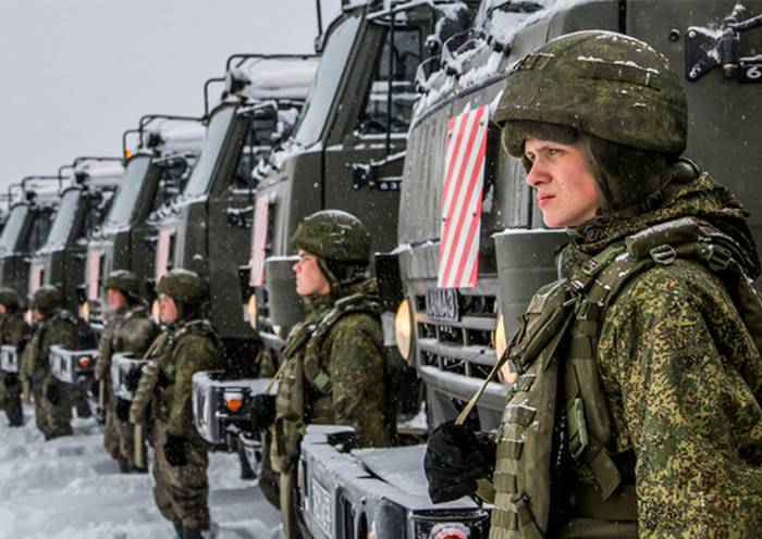 La conexión ferroviaria de Amur de la Región Militar Oriental recibió las últimas grúas militares