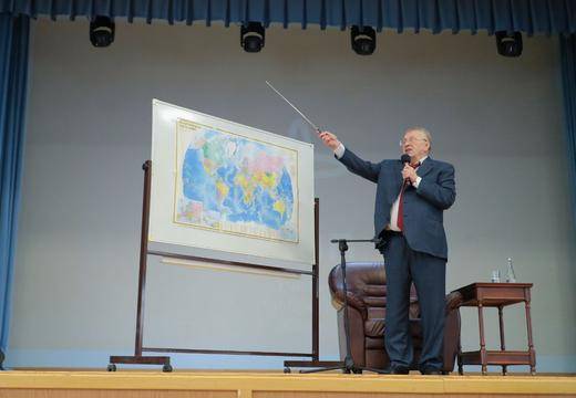 Vladimir Zhirinovsky proposed to rename Volgograd to Stalingrad