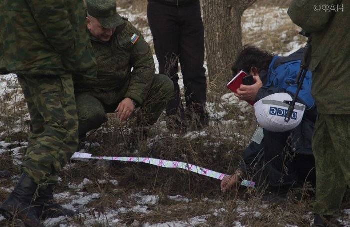 Lukashevich: Il ne peut être question de renvoyer des officiers russes au JCCC dans le statut d '"agresseurs"