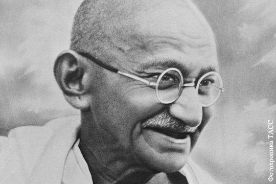 Махатму Ганди чересчур перехваливают