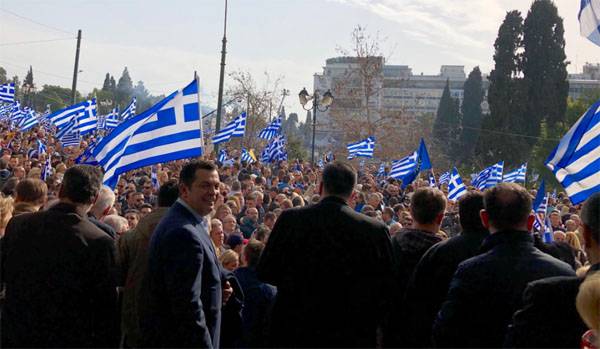 Крупнейший протест в Афинах: "Македония - это Греция"