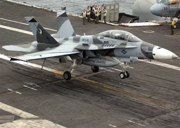 США предлагают Индии купить палубные истребители F/A-18 Hornet