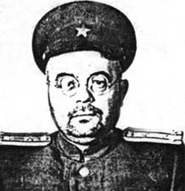 Tenente colonnello e i suoi milioni. Scam number 1 nella storia sovietica