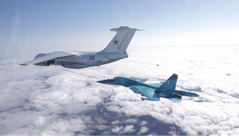 During the exercises of VVO bombers worked refueling in the air