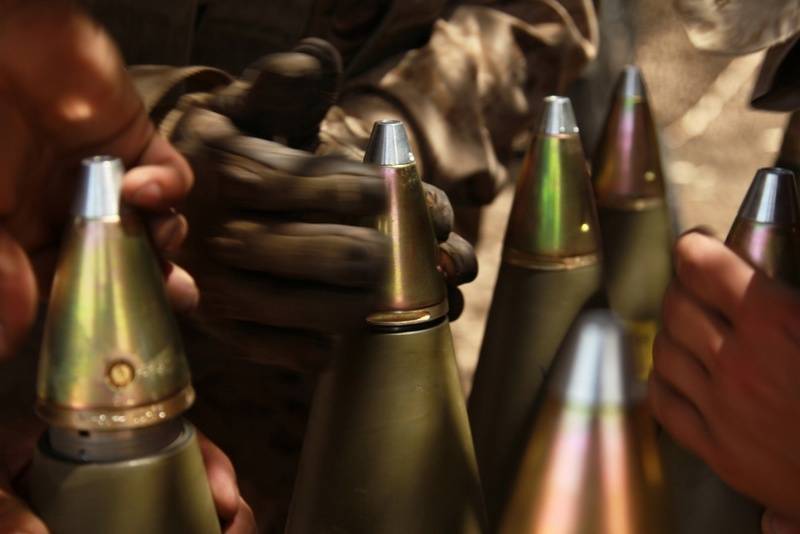 Why does the United States buy a large amount of artillery shells?