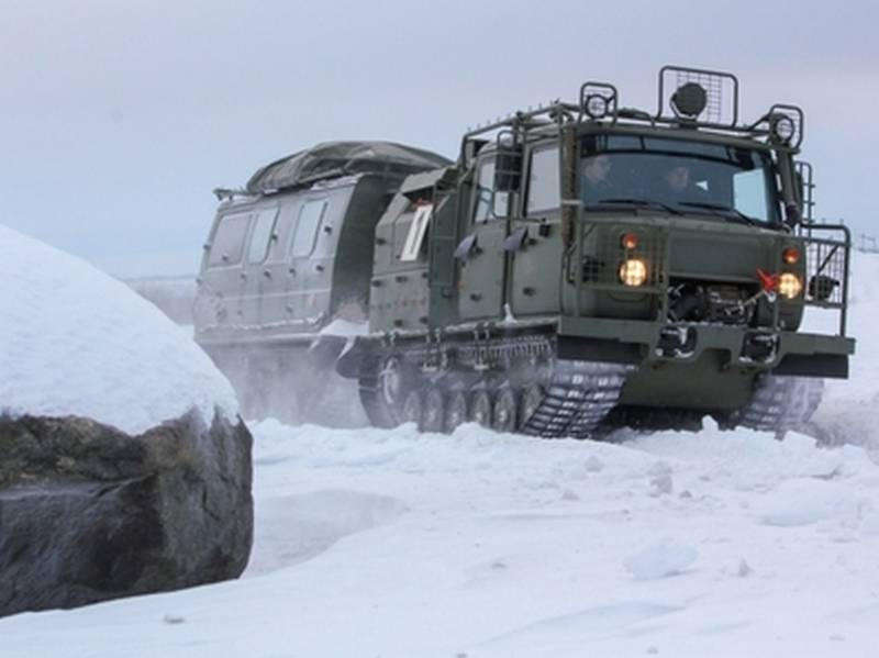 Motorized riflemen of the Northern Fleet tested new Aleut snow and swamp-going vehicles