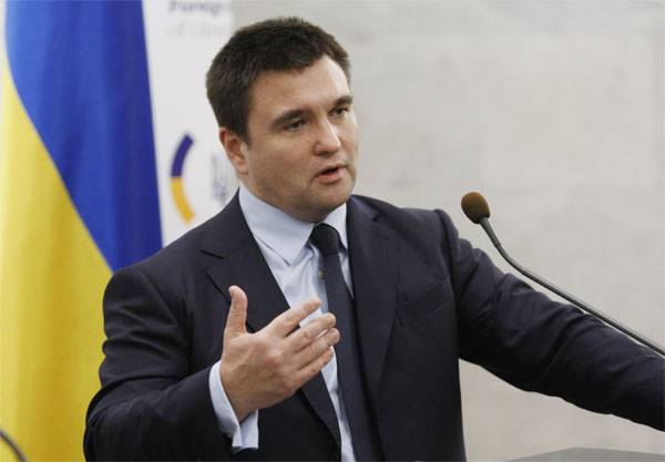 Klimkin explained why Ukrainians are fleeing abroad