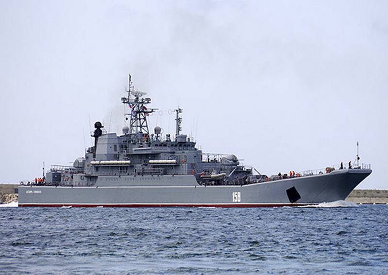 BDK "Caesar Kunikov" performed artillery firing at the amphibious assault landing ground Opuk