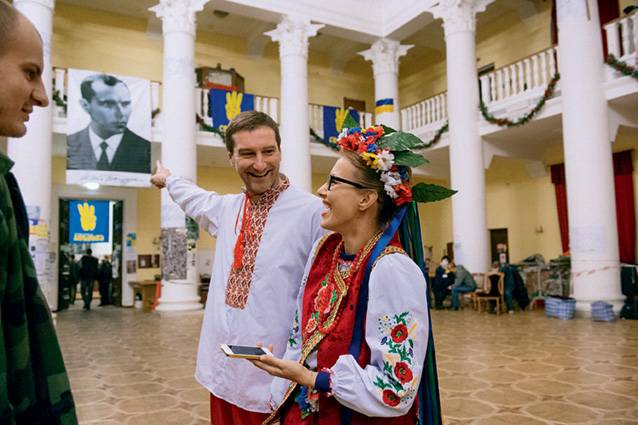 Presente de Maidan para março 8: Sobchak está listado no banco de dados Peacemaker