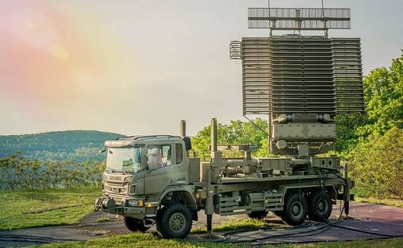 Letonya'da, yeni Amerikan radarını test etti