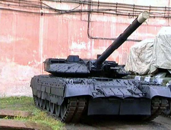 Tanque russo "Black Eagle" está interessado em especialistas militares