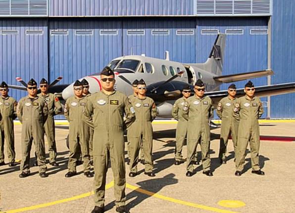 Philippine Navy Receives Second King Air Japanese Plane