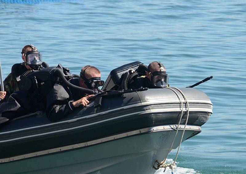 A tengeralattjáró-elhárító és szabotázsosztály harcosai gyakorlatokat tartottak a Fekete-tengeri Flottánál
