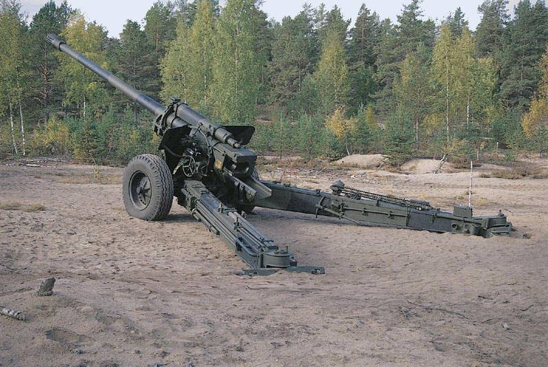 Índia moderniza canhão soviético 130 mm M-46