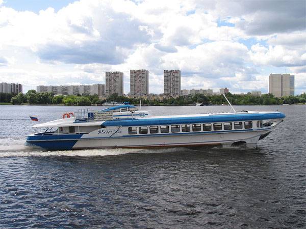 水翼艇-成为！ 工厂“海”项目和有关“卡拉什尼科夫”的项目