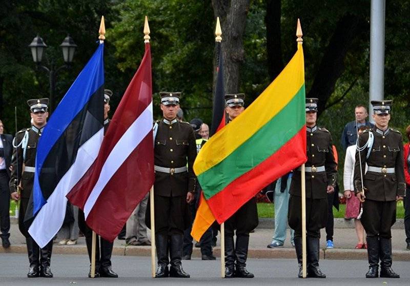 "¡Danos defensa aérea, pero más!" Los estados bálticos piden armas a EE. UU.