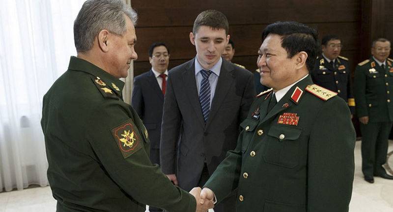 Vietnam firmó una hoja de ruta para la cooperación con Rusia. Y vendrá al "Tank Biathlon"