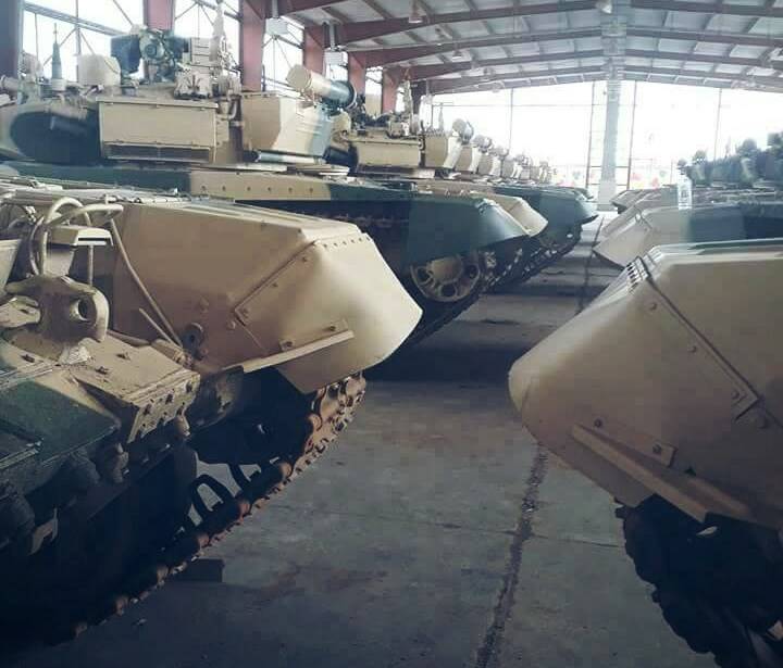 Tanques russos T-90С no Iraque