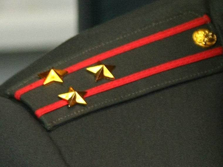 In the reserve, too, can be promoted to colonel