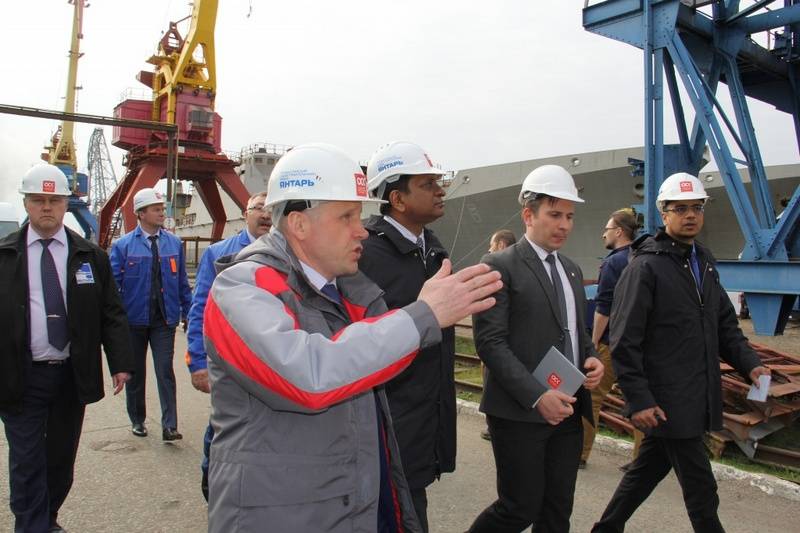 I looked at the frigates of the 11356 project. Representative of the Ministry of Defense of India Visits Yantar Plant