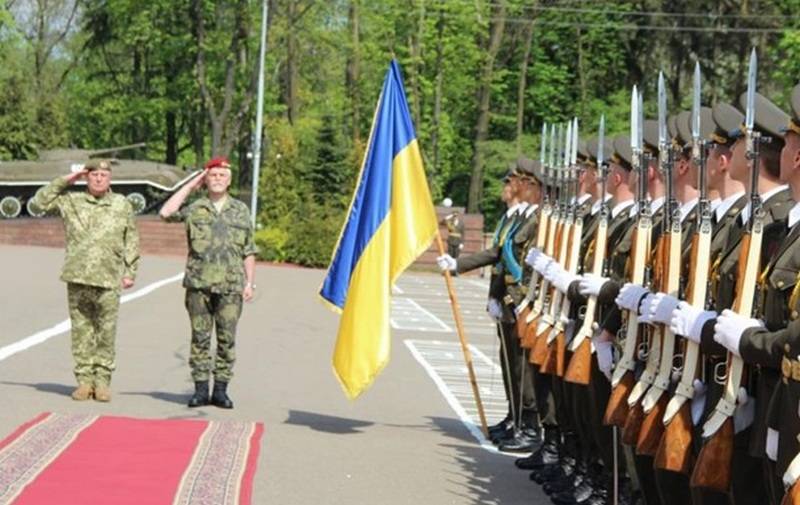 Apoya a Ucrania con armas. Se celebró una reunión del comité militar de la OTAN en Lviv.