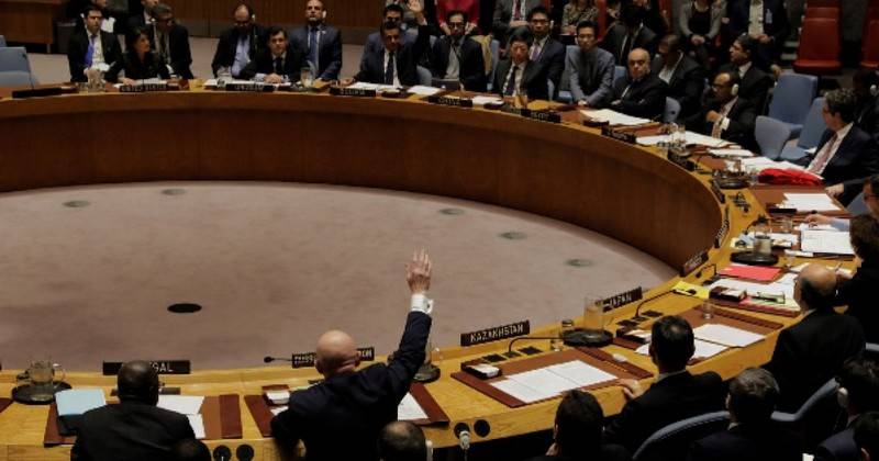 Noudattakaamme vuoden 1950 päätöslauselmaa "Yksinäisyys rauhan puolesta". YK:n turvallisuusneuvosto löysi tavan kiertää Venäjän veto