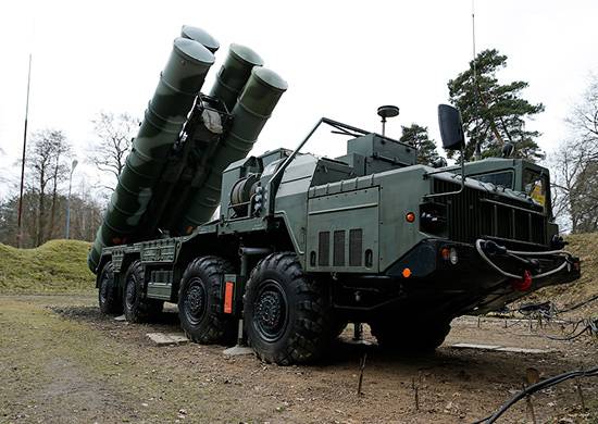 C-400 est rentré dans la région de Novossibirsk après des tirs de combat