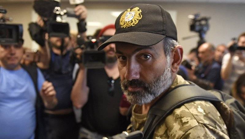 E combattuto per questo? Pashinyan Protest Leader - Sole Premier