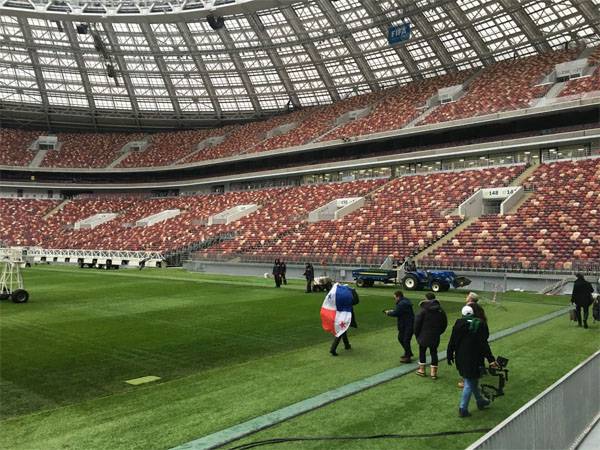 Maidan des Gehirns. Kiew: Übertragungen der Fußballweltmeisterschaft 2018 aus Russland sind der Tod